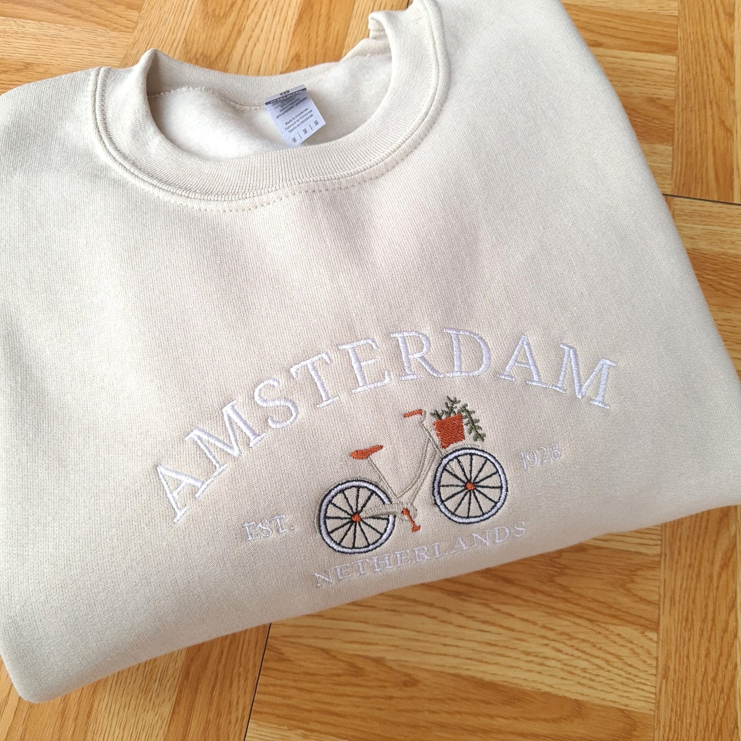 Vintage Amsterdam Embroidered Sweatshirt, Netherlands Crewneck, Oversize Sweatshirt, 90s Sweatshirt, College Sweatshirt, Location City