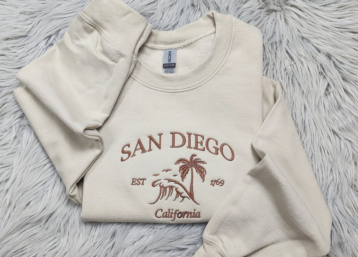 San Diego Embroidered Crewneck - San Diego Surfing California - Embroidered Gifts - T-Shirt - Sweatshirt - Hoodie