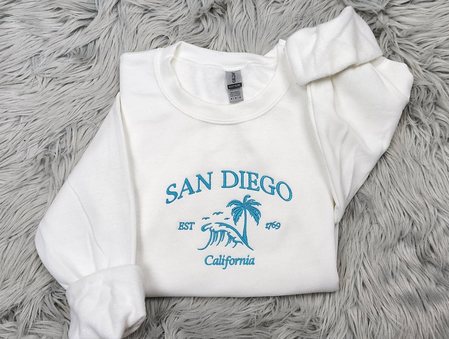 San Diego Embroidered Crewneck - San Diego Surfing California - Embroidered Gifts - T-Shirt - Sweatshirt - Hoodie