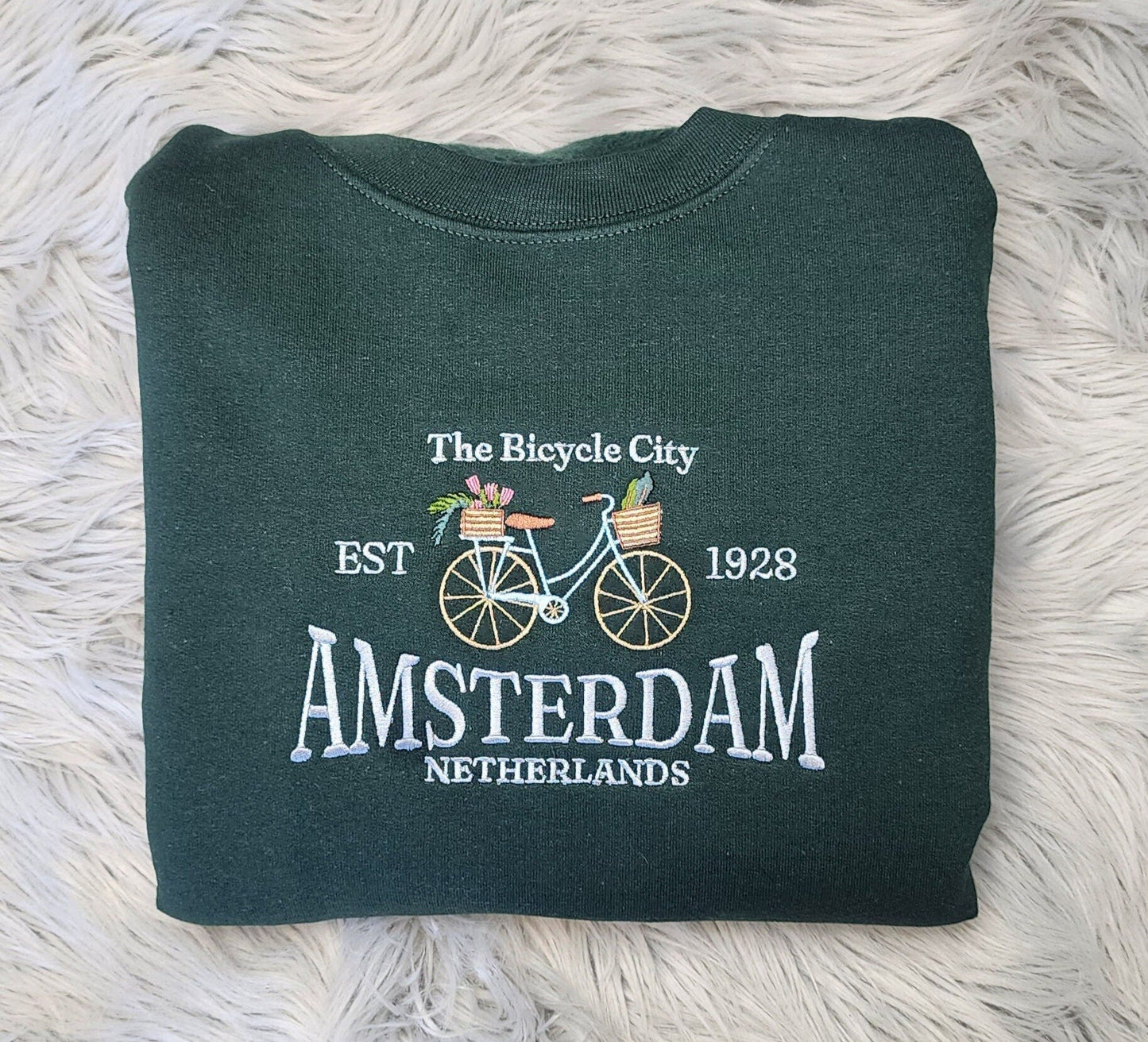 Amsterdam Embroidered Crewneck - Amsterdam Netherlands Crewneck - Bicycle City - Sweatshirt - t Shirt - hoodie