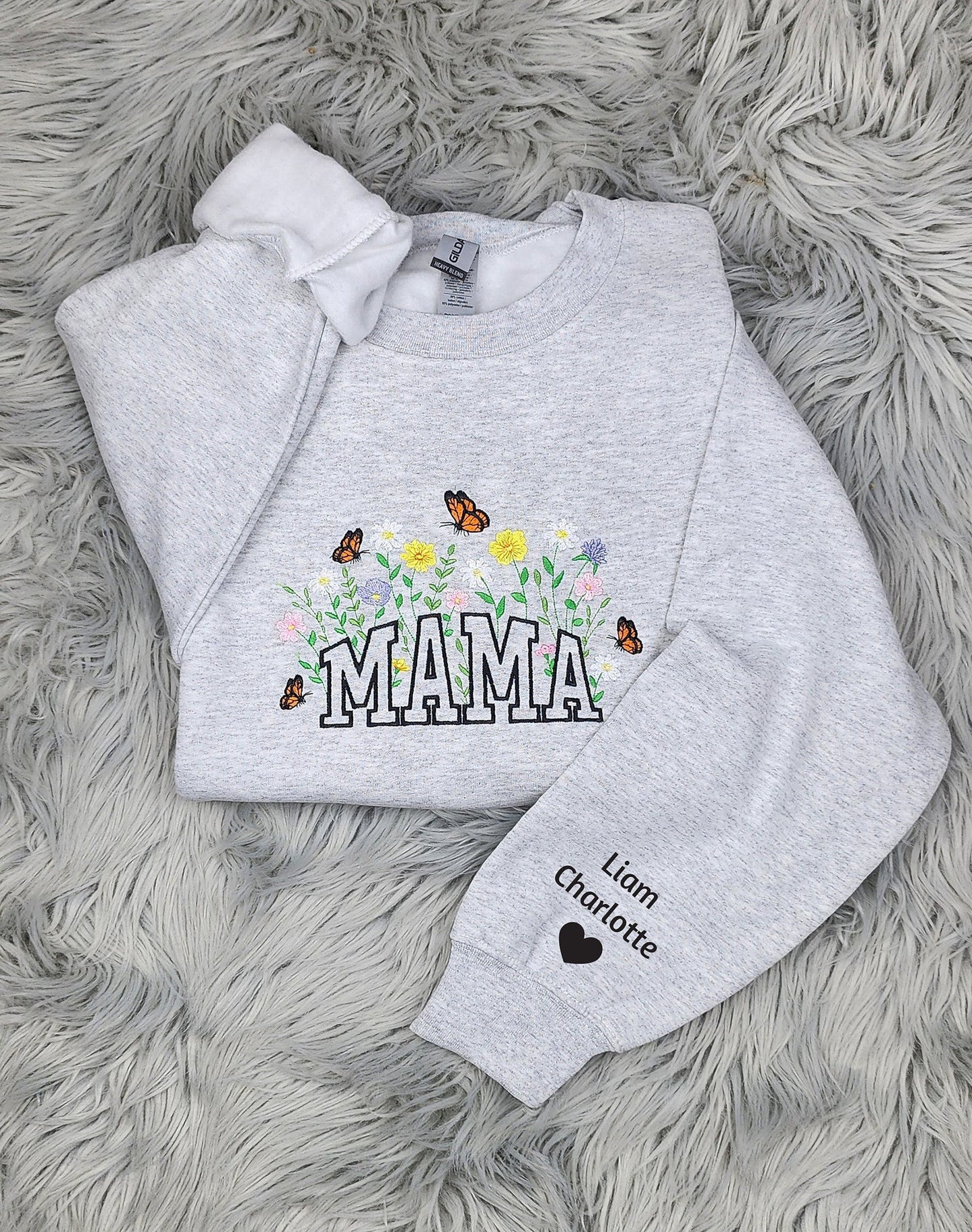 Embroidered Mama Floral Crewneck with Personalized Sleeve Embroidery - Spring Flowers Embroidered Crewneck - Gift for mom - Mother's Day