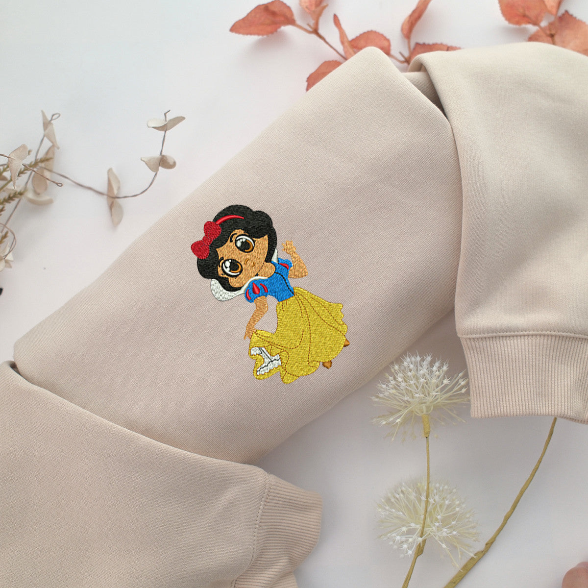 Chibi Snow White Embroidery, Disneyland Embroidered Sweatshirt, Movie Disney Inspired, Valentine's Day Gifts Idea For Him Her