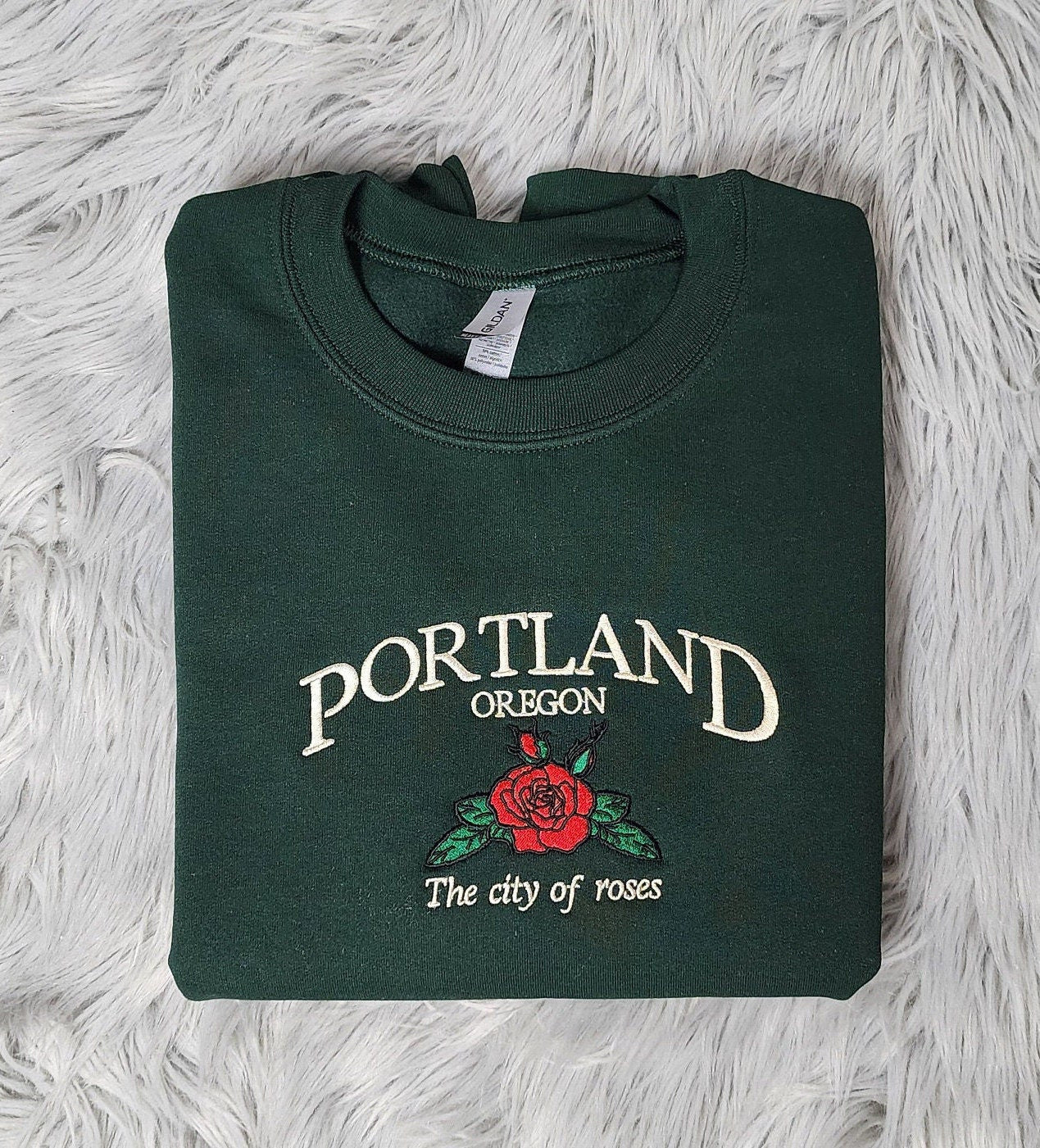 Portland Oregon Embroidered Crewneck - The city of Roses Embroidery - Embroidered Gifts - T-Shirt - Sweatshirt - Hoodie