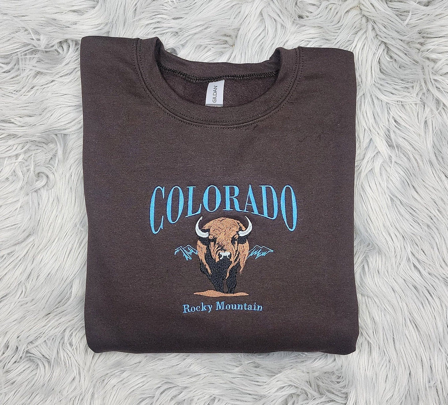 Colorado Embroidered  Crewneck - Rocky Mountain National Park Embroidered shirt - Bison Crew - Unisex Crewneck Sweatshirt - T-Shirt - Hoodie