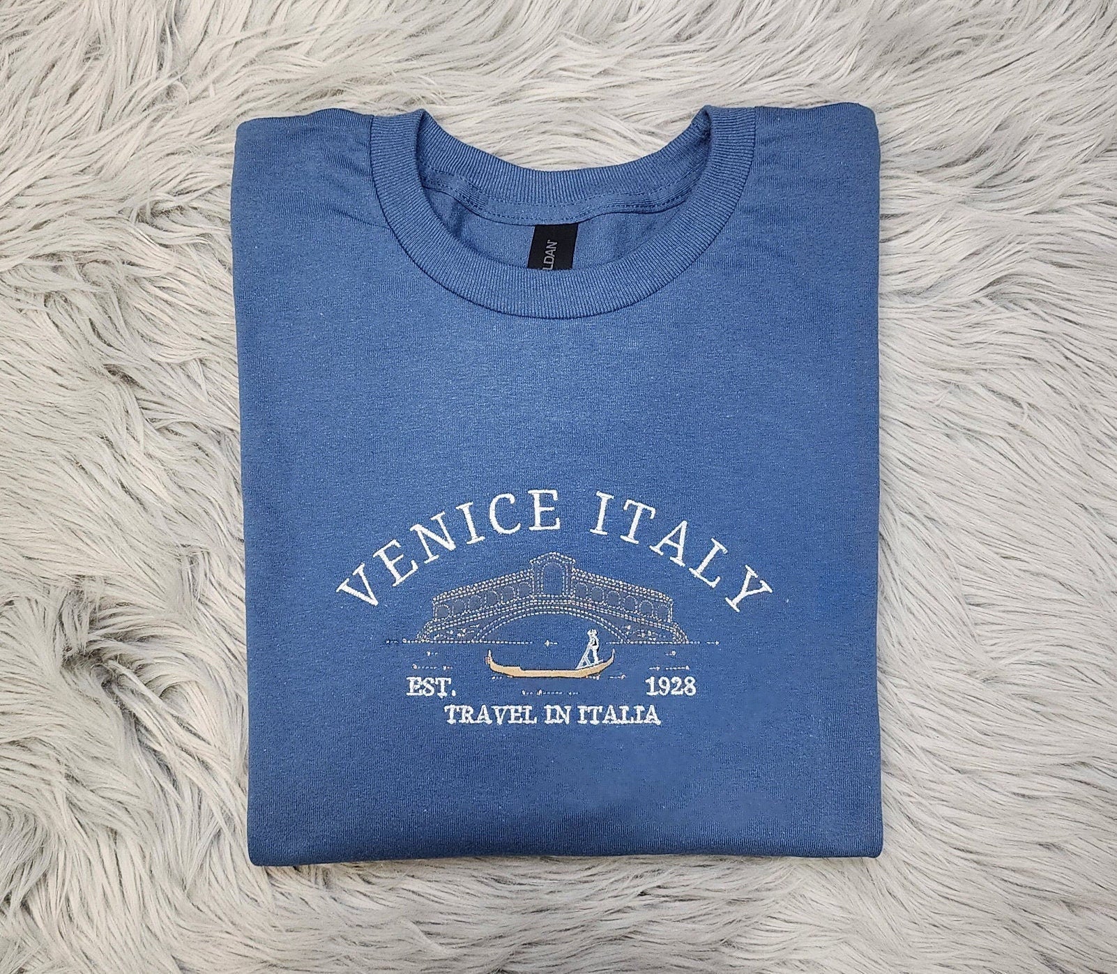 Embroidered Venice Italy Sweatshirt - Travel In Italy Unisex Sweatshirt great for men and women Sweatshirt or Hooded Sweatshirt