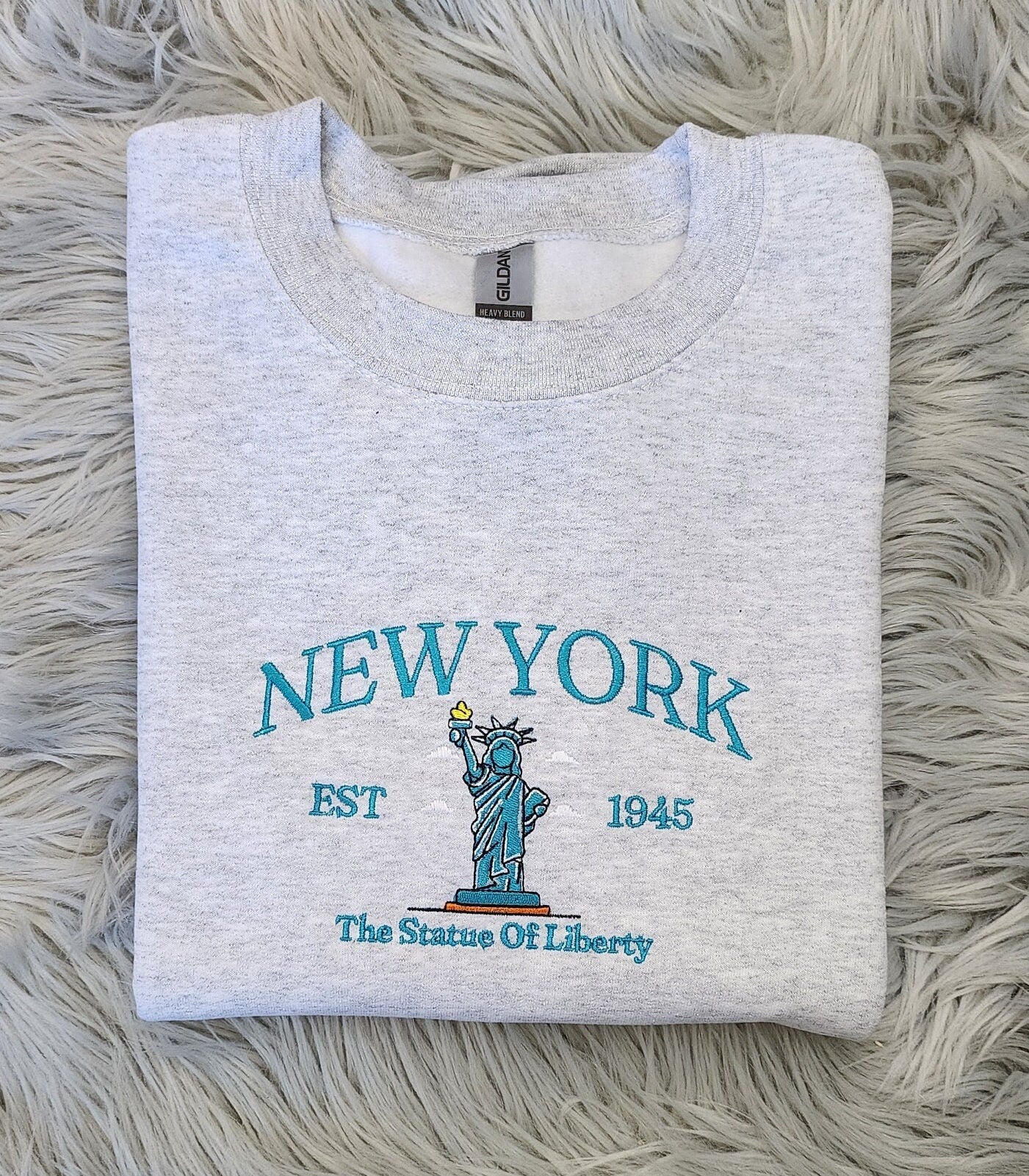 Embroidered New York Sweatshirt - The Statue Of Liberty Embroidered Unisex Sweatshirt - for men and women Sweatshirt or Hooded Sweatshirt
