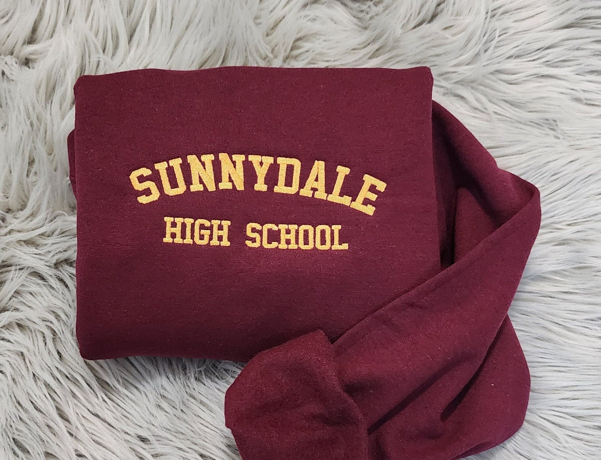 Embroidered Sunnydale High School Unisex Sweatshirt, Buffy Sweatshirt - Hoodie, Buffy The Vampire Slayer, Sunnydale Razorbacks, Large Design