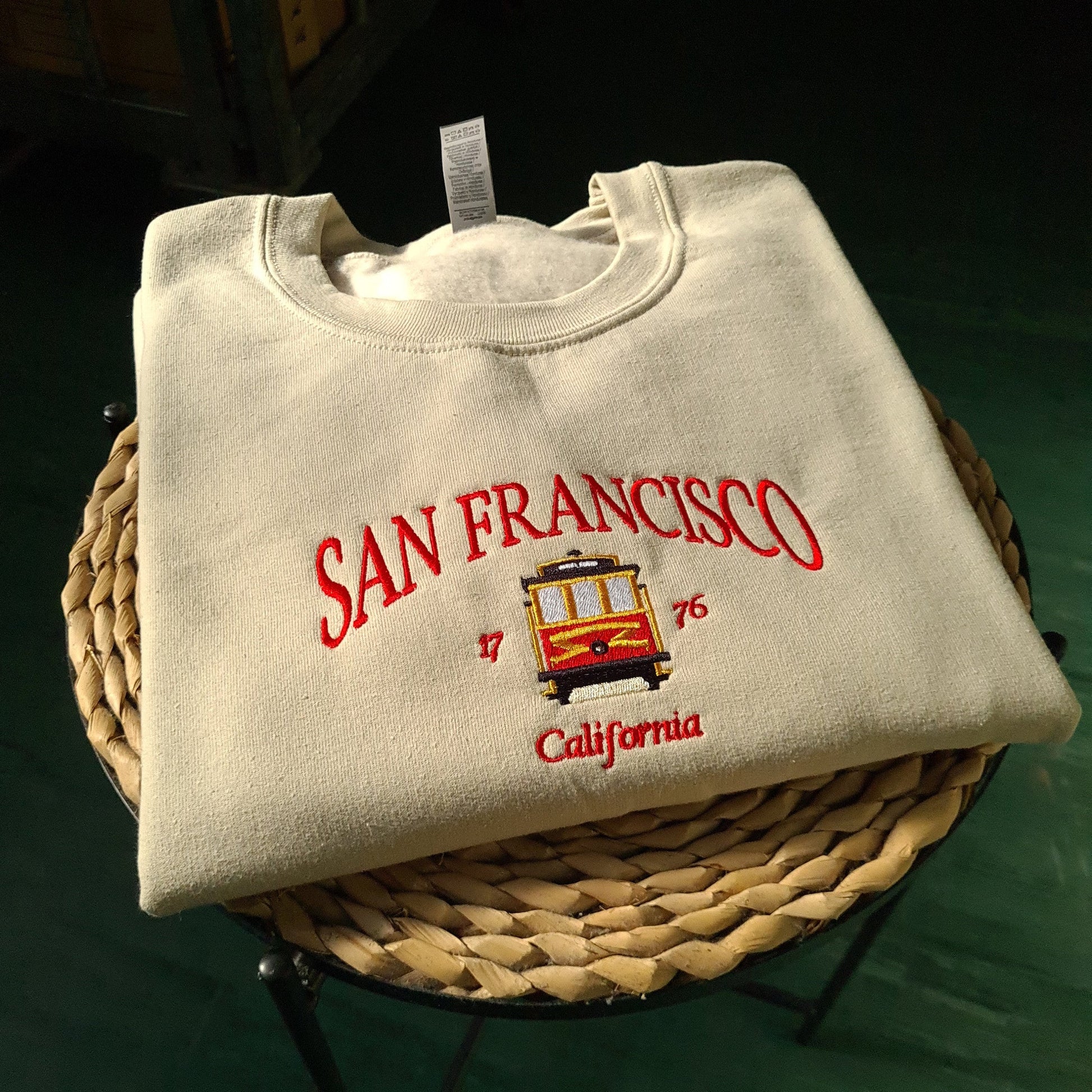 San Francisco Embroidered Sweatshirt, Vintage California Crewneck, Vintage Sweatshirt, Embroidered Vintage Sweatshirt, Gift for her