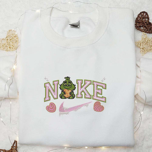 Nike x Kitty And Grinch Chibi Couple Embroidered T shirt Cartoon Embroidered Sweatshirt Valentine Embroidered Hoodie
