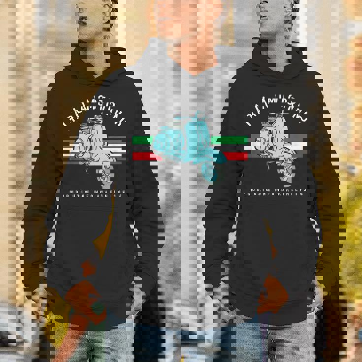 Italia Motorino Vintage Italian Scooter Italian Flag Unisex Hoodie